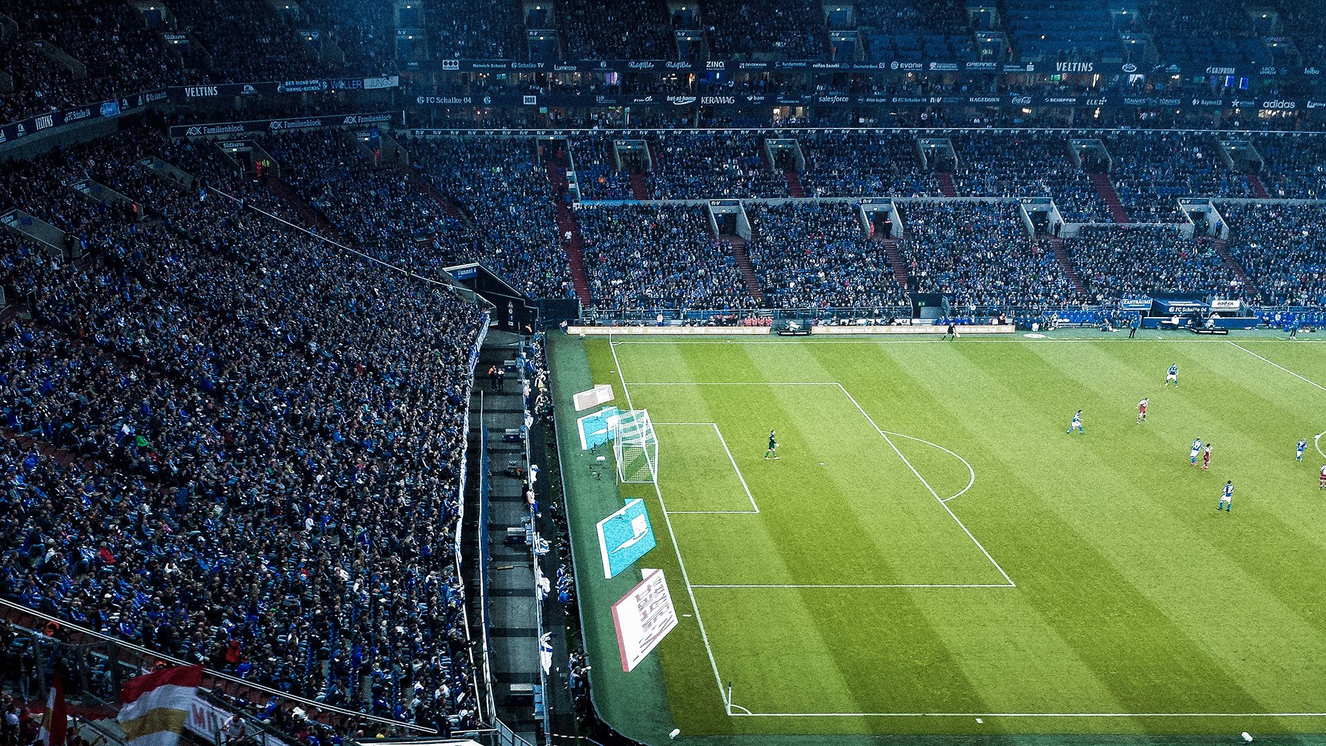 SKT带队取胜！，德布劳内重要时刻战术调整比赛高潮迭起